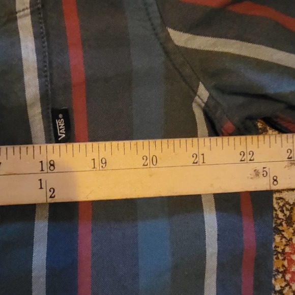 Vans Retro Style Button-Down - Picture 4 of 6